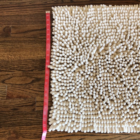 NWT, Khaki/Light Tan Noodle Bath Rug/Mat - Picture 7 of 8